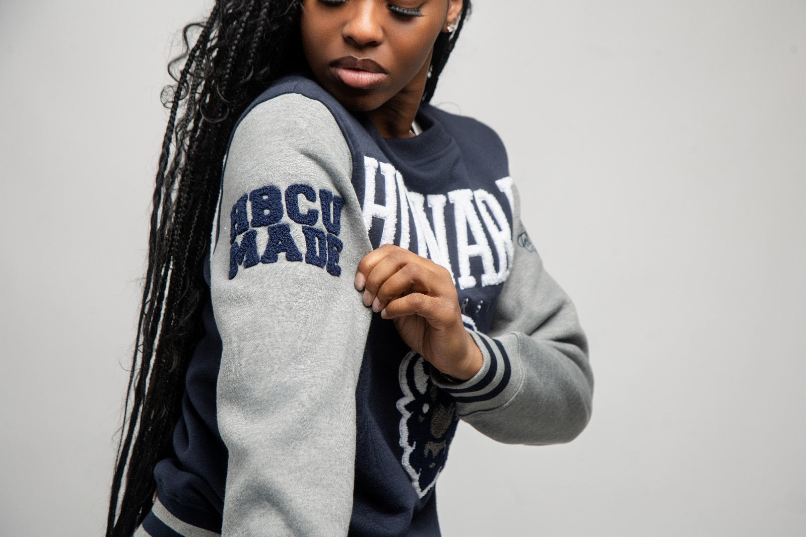 PRE ORDER (MAY 20) HOWARD U | VARSITY SWEATSHIRTS Chenille Embroidery  | Unisex Fit